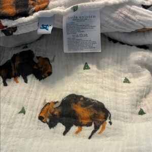 Little Unicorn Muslin Swaddle Wrap Baby Blankie with Buffalo/Cardinal/Pine Tree